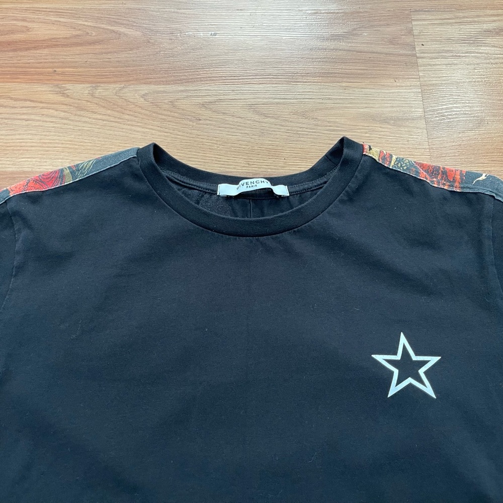 Euc Men’s Size X-Large Givenchy Star Print Graphi… - image 5